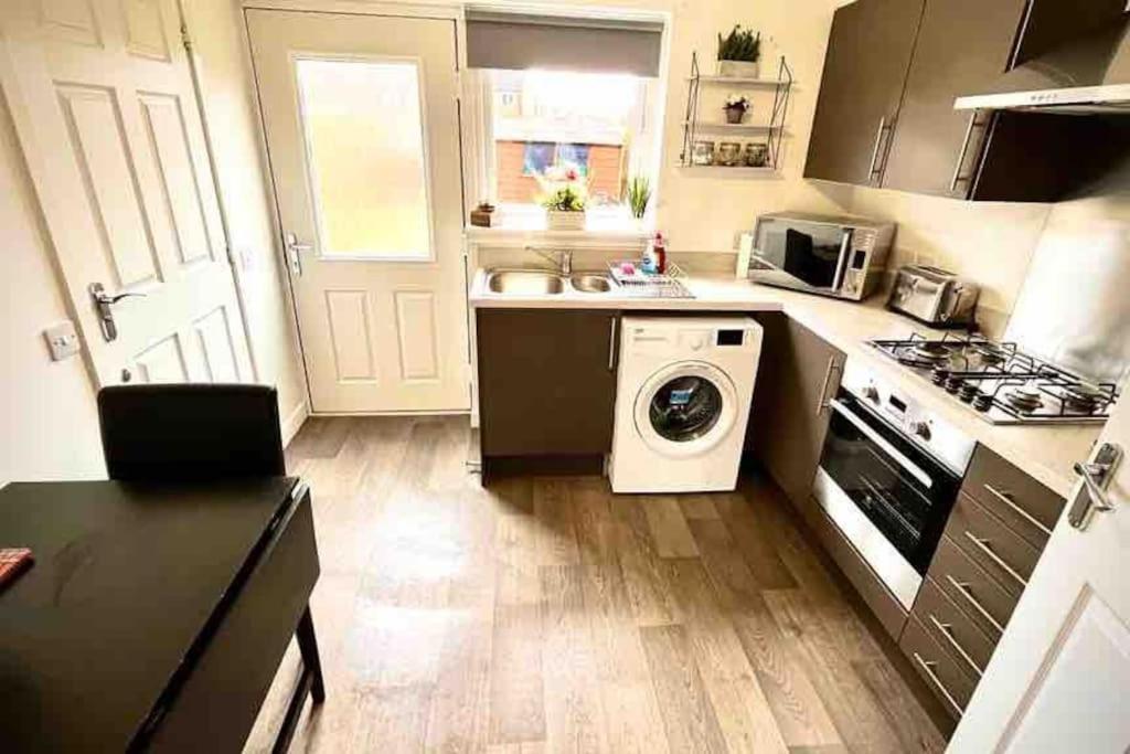 Loch Leven Getaway - 2 Bed House Apartment Kinross Exterior photo